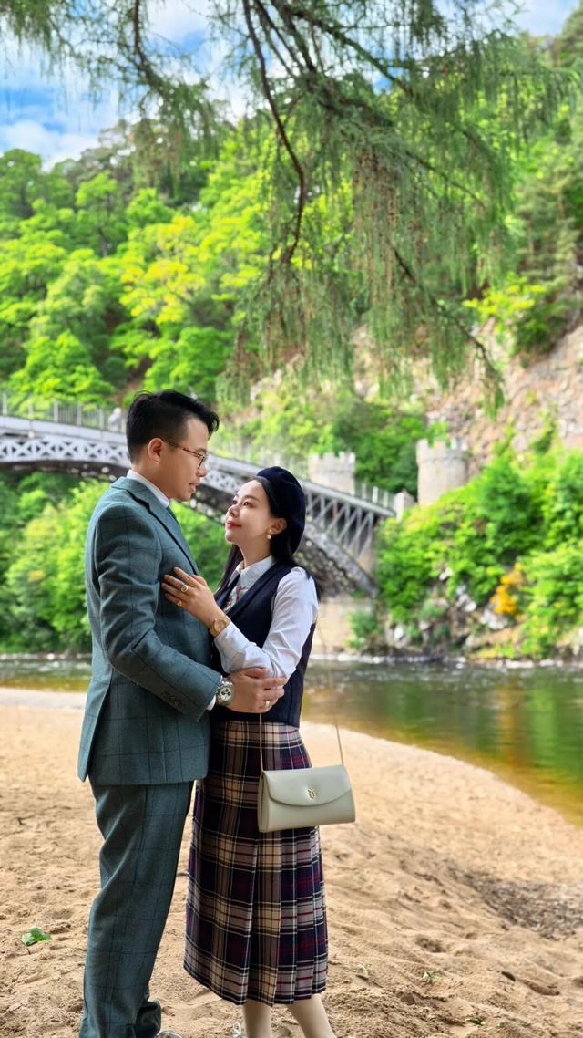 结婚第8年的“二人旅行”：西班牙古城看海、苏格兰庄园找浪漫…