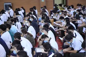 市级高中垄断式发展引发的教育不平衡问题图片