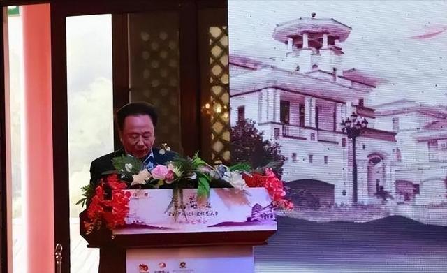 包养多名个情妇，生下11个私生子，75岁还在拼命生娃！他是谁？