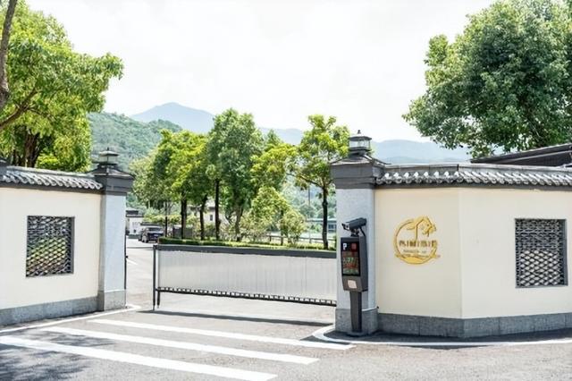 沁园溪语民宿：藏于从化山河间，以私汤为引，筑满维度的慢生活秘