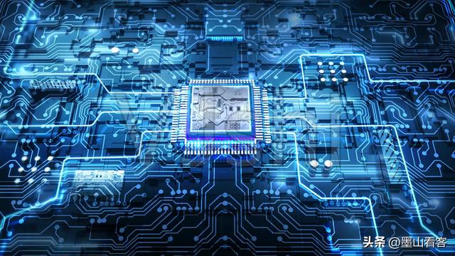 不到48小时，美国对华连开两枪，特朗普下令，要把中企一锅端