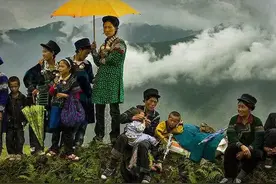 彝族姑娘发声：彝族女人是钢筋混凝土做的，彝族妇女能顶半边天图片