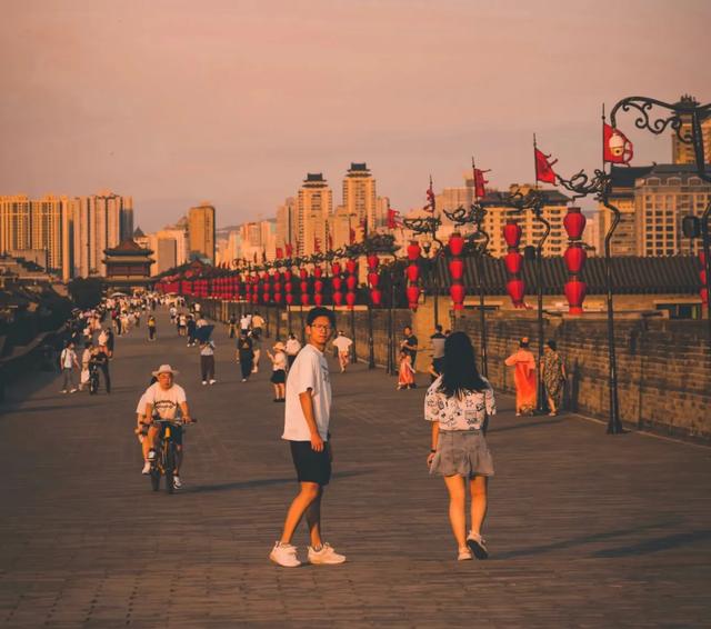 作为上海人，我对遥远的西安有10点疑问，真是令人费解！