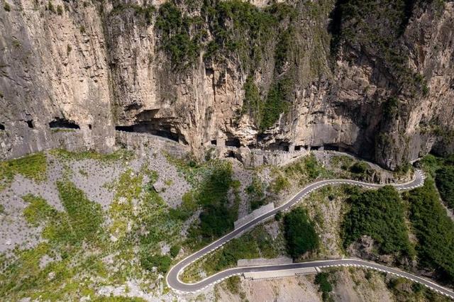 旅行想省钱还想美？国内 "撞脸景观"出炉，人少景美性价比拉满