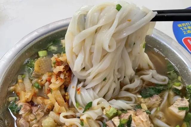 终于有人来说说这个有山有水的小城到底有多好吃了！