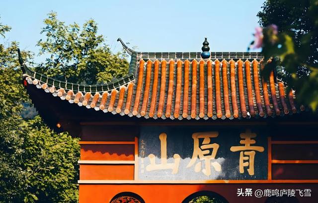 江西11个地级市的“首座”名山，你认为赣鄱群山之冠是哪一座？