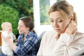 婆婆被媳妇的叨叨叨气得心脏病复发图片