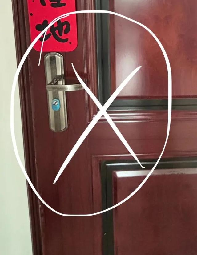 我把“机械门锁”换成“指纹锁”半年后，发现两者区别真的太大了