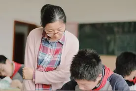 共读一本书，共育一个人图片