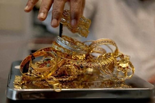 越南金价比国际贵2190！当地人为何抢着买？背后隐藏惊人真相