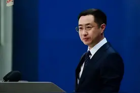 日本称两艘中国航母首次同时出现在太平洋，中方回应图片