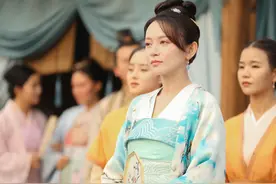 未婚女子为何叫黄花闺女？黄花指的是什么？原来还有一段典故图片