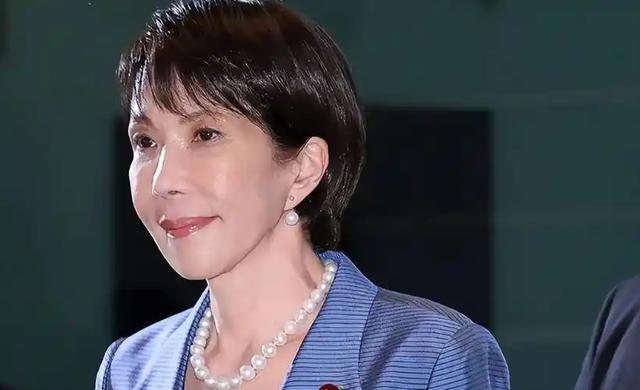 事态升级!解放军对日改口,中方7字定性高市,日本搬出皇后求和