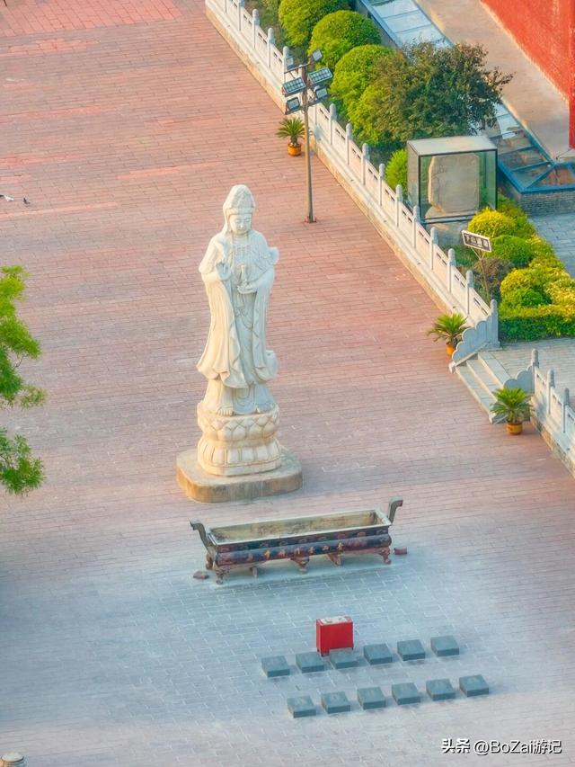热门话题！不是故宫不够好，香山寺的性价比惊艳到你