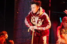 专业科普：为什么陈奕迅演唱会全是冷门歌单？背后原因：版权利润图片