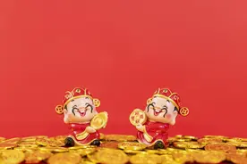 82年属狗人一生有几次婚姻？一生命运发展如何图片