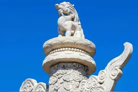 天安门前的华表柱，到底是用来干什么的？看完不禁感叹古人的智慧图片