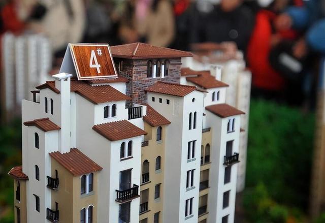 人口告别世界第一？二孩催生无效后，国家终于向住房出手了