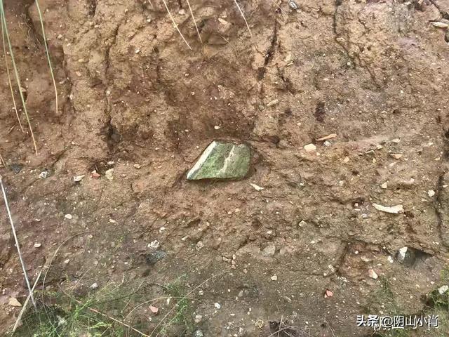 行走包头市昆都仑区战国赵北长城遗址公园