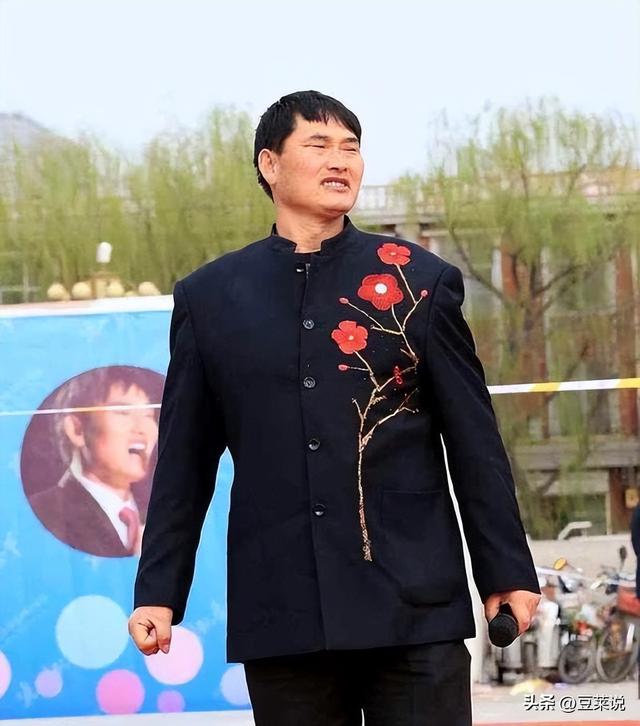 人在做天在看！被传“跳楼身亡”的大衣哥，这次终于不再选择沉默