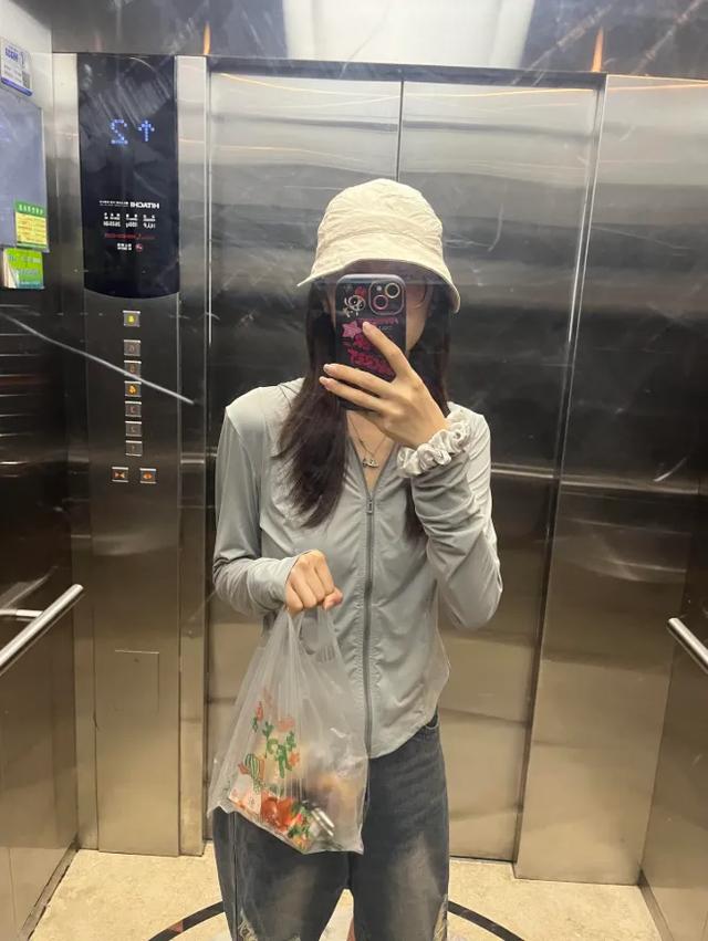 整理一次家才发现：当年花重金买的东西，都沦为了“时代的眼泪”
