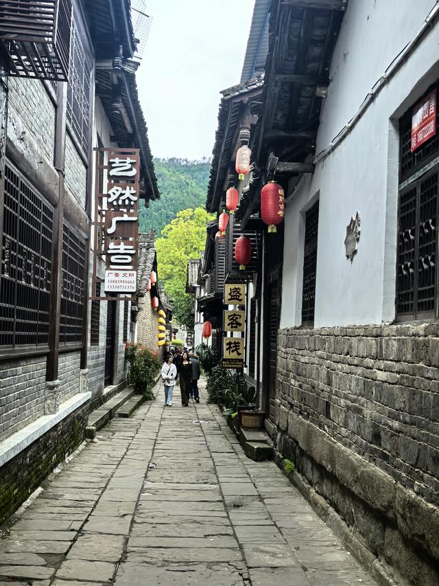 巴蜀第一县，蜀国第二都——昭化古镇，吃好喝好还听了评书