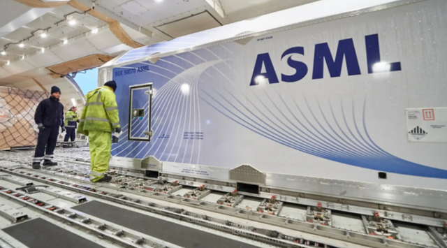 荷兰新规卡光刻机，结果先坑欧洲自己，中国这步反制让阿斯麦慌了