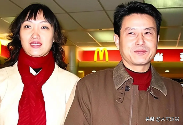 女排名帅陈忠和现状：二婚娶女排队员为妻，今已退休携妻回归家庭