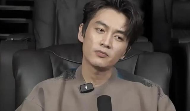 离婚9个月后，38岁陈晓再次官宣喜讯，活成陈妍希高攀不起的存在