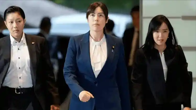 硬抗中国40天，日本喊来多国救兵，中方全不惧，美国批准对日军售