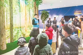 废纸变新纸 环保入童心图片