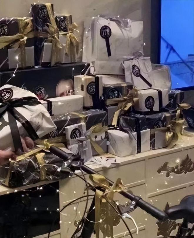 奢靡淫逸的白马会所：性交易泛滥，让富婆挥金如土，最终一夜覆灭