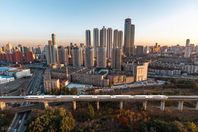 辽宁这座特大城市，是东北重要的交通枢纽，有8市共用国际机场！