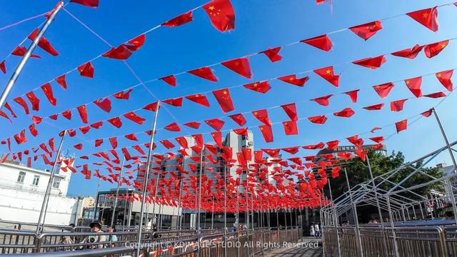 深圳这条街,曾经挤破头都难进入,现在扫码就进却为何没人去了?