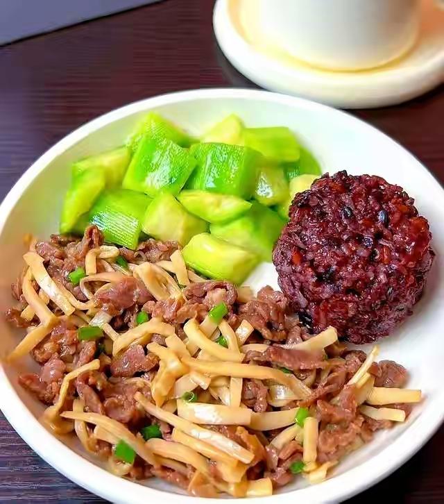 十天，让你瘦二十斤	，懒人减肥ᕙ(`▿´)ᕗ法！