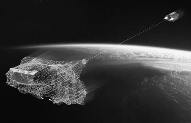 太空碎片威胁升级了！神舟二十号飞船被撞，6名航天员能否长驻？