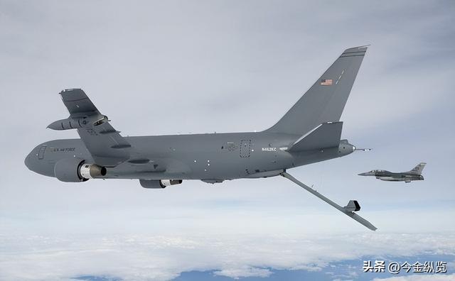 68公斤"幽灵"，美军AI战机获“千里眼”，全球空战规则恐将巨变！