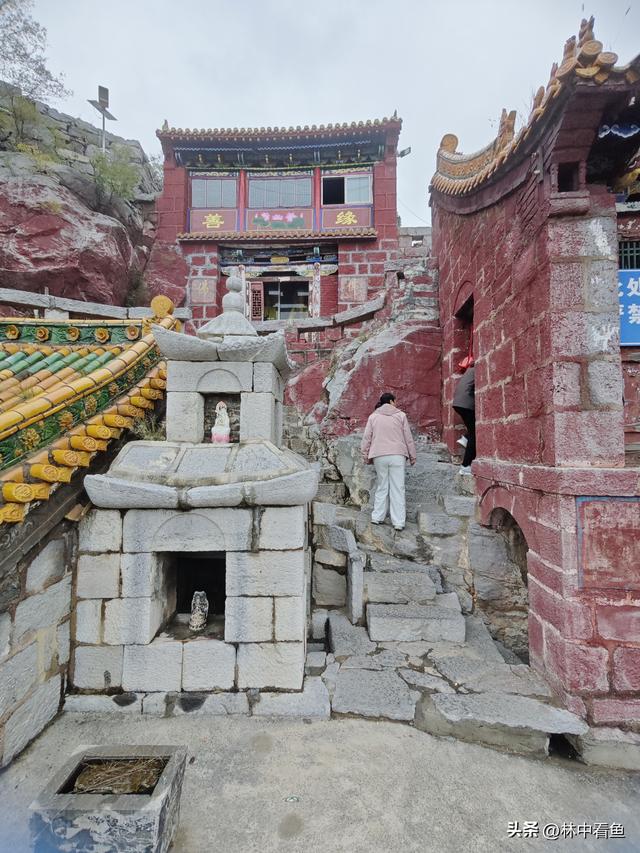 安阳许家沟二龙山，一座建在峭壁上的宫殿，布局精妙，别有洞天