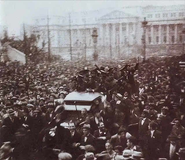 台湾有事即日本有事？高市早苗的极右翼疯话，只能用拳头教闭嘴！