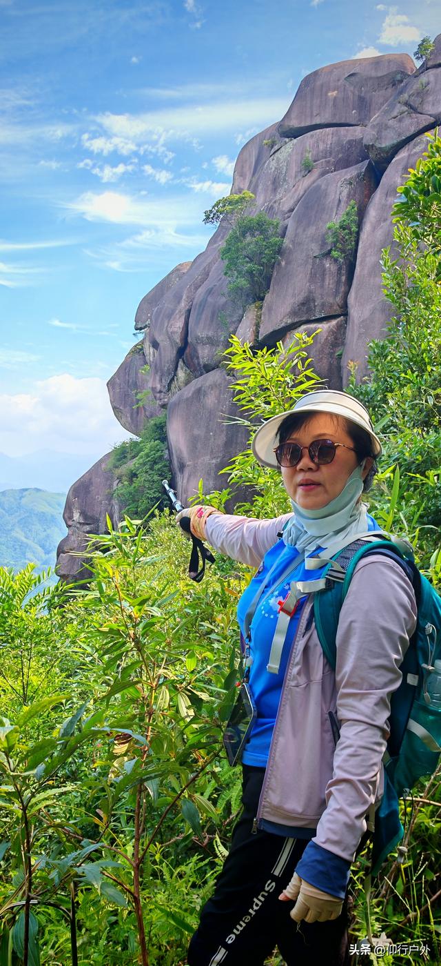 揭西猴面石徒步登山