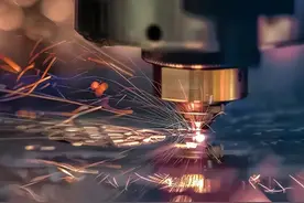 激光 + 超导齐发力！江西联创光电上半年营收 16.48 亿元图片