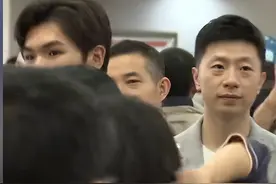 “中国台北”女生哭了，民进党给出回应，态度出现180度大转弯图片