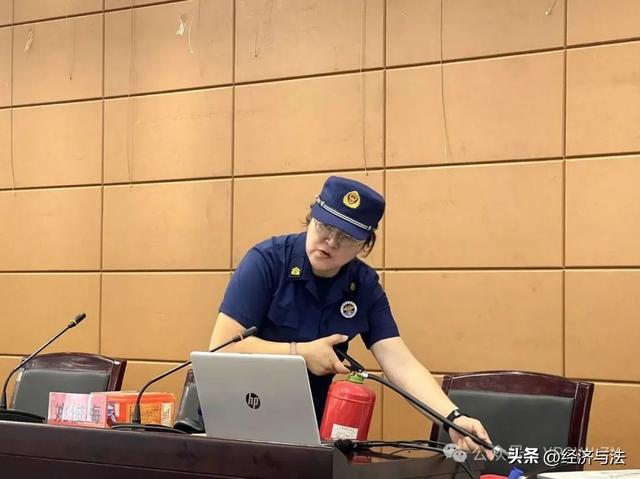原平市文旅企业消防安全培训暨应急演练活动圆满举行