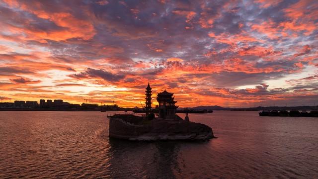 江西秋色藏不住！这8处红叶秘境惊艳了整个秋天！