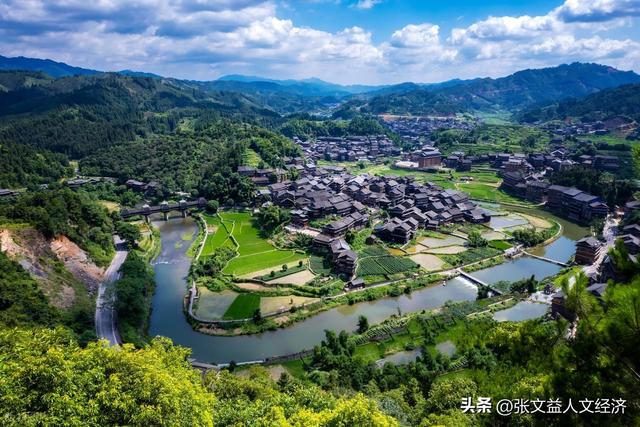 广西传奇：从花山岩画到向海经济，山水间藏着中国多元密码
