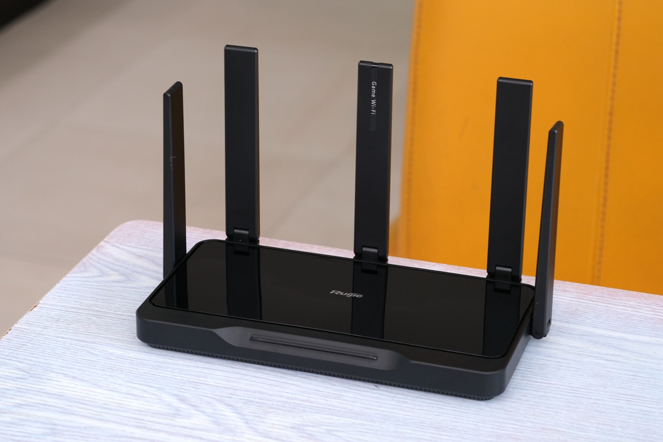 两百多元就配Game网口、5G Game频段,锐捷黑豹电竞路由器有点卷