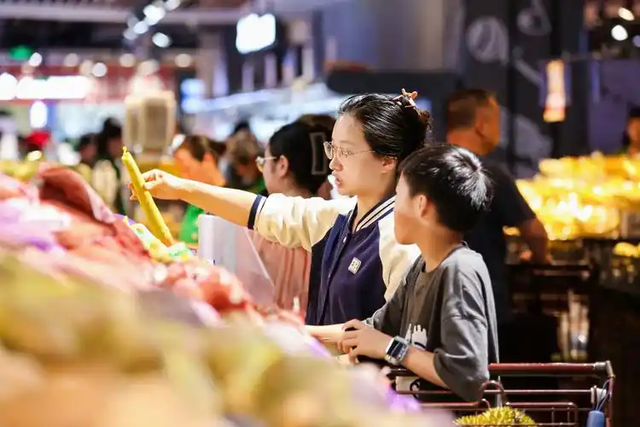 第一次去胖东来，发现跟网上说的不一样，恨不得马上结账走人