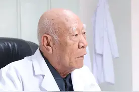 尼古丁的“死敌”出现了，老烟民可以试试，有效清除肺部垃圾图片