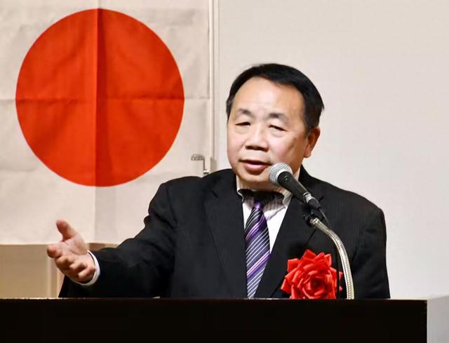 日民众让石平“滚回中国”，政府却力挺汉奸！石破茂要对华忏悔？