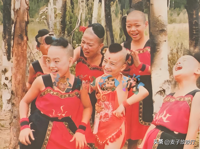 8岁光屁股火遍全国，现定居北京娶学霸为妻的他	，是身价过亿高管